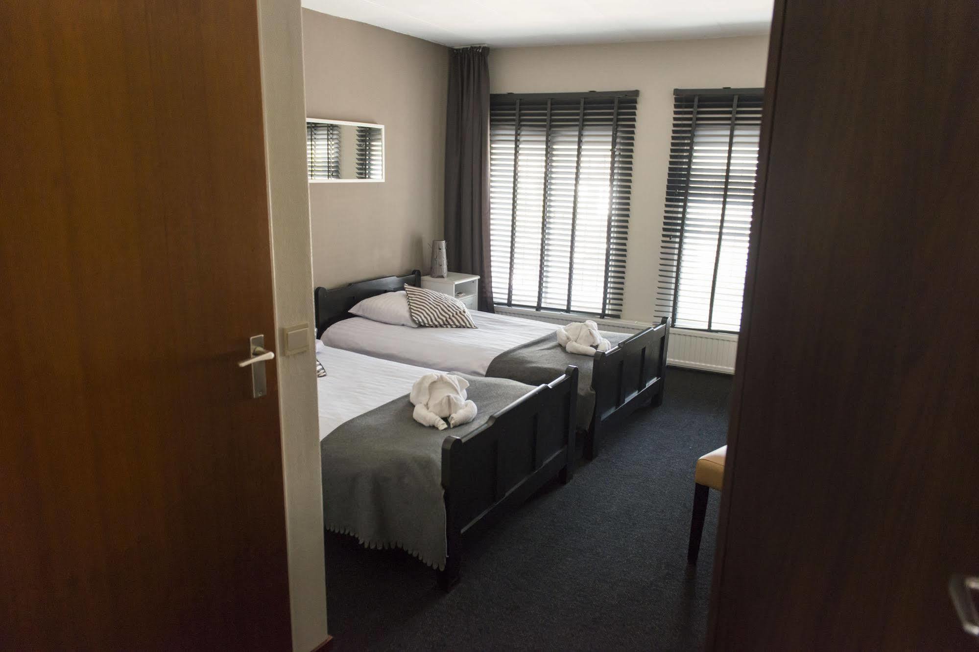 Hotel En Grand Cafe De Pauw Roermond Εξωτερικό φωτογραφία
